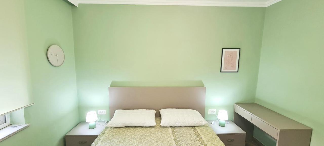 Apartamento 2V1 - Blloku Zy Tirana Exterior foto
